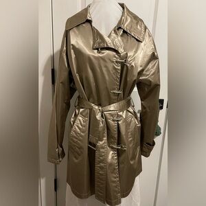 Albert Nipon raincoat size Large in pewter